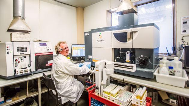 Zn Assays: Compare 2 & 4 Acid Digestion - 911Metallurgist Assay Laboratory